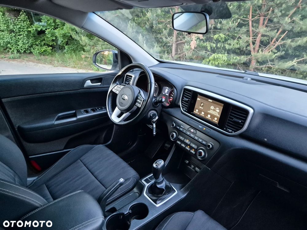 Kia Sportage 1.6 GDI Black Edition 2WD - 32