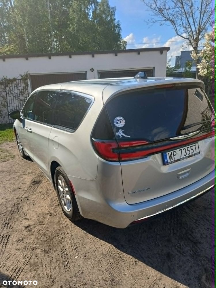Chrysler Pacifica - 6