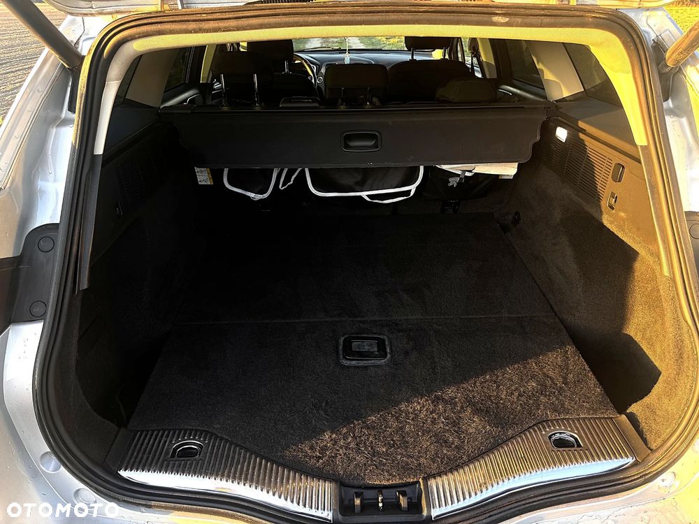 Ford Mondeo - 17