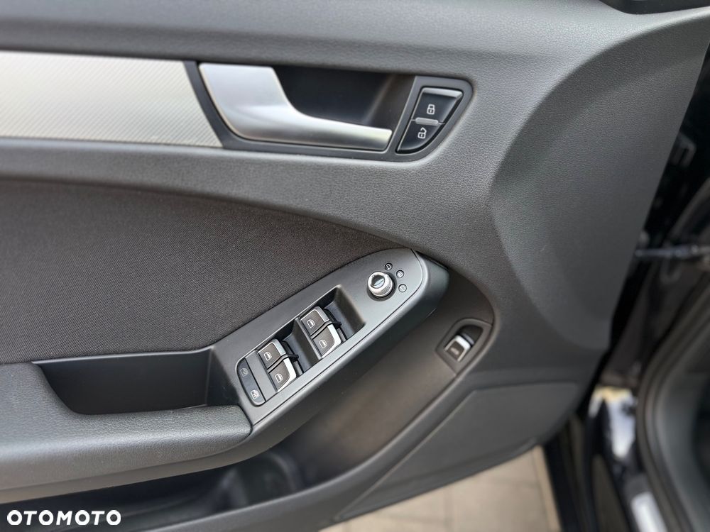 Audi A4 Avant 2.0 TDI DPF clean diesel quattro Ambiente - 10