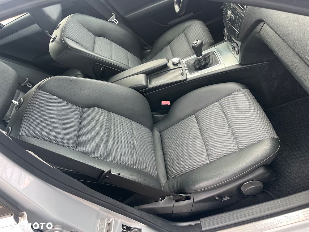 Mercedes-Benz Klasa C 200 Kompressor Avantgarde - 21