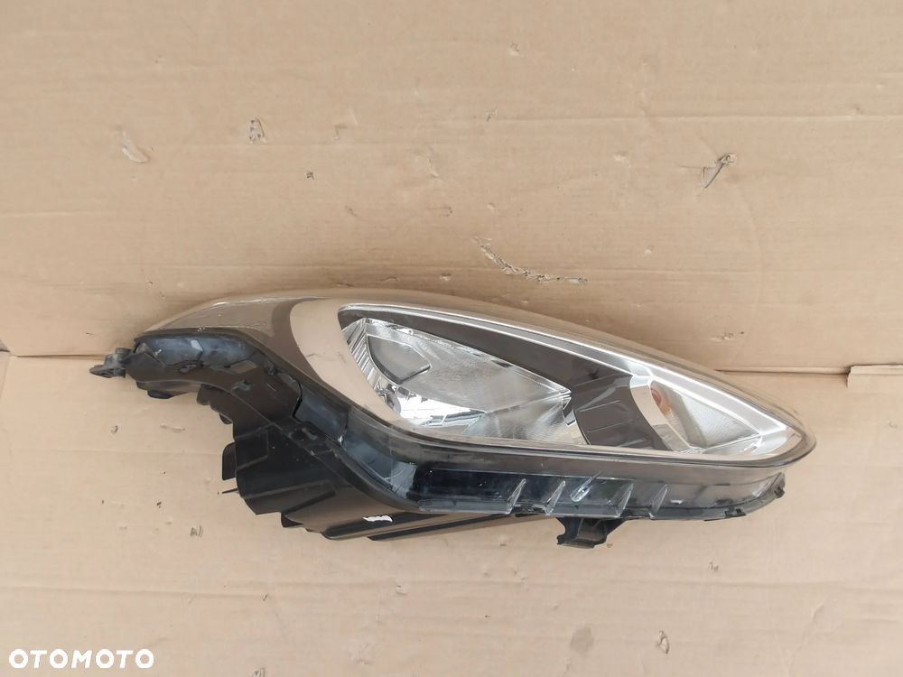 LAMPA PRAWY PRZOD HYUNDAI I10 II 92102-B9000 - 19