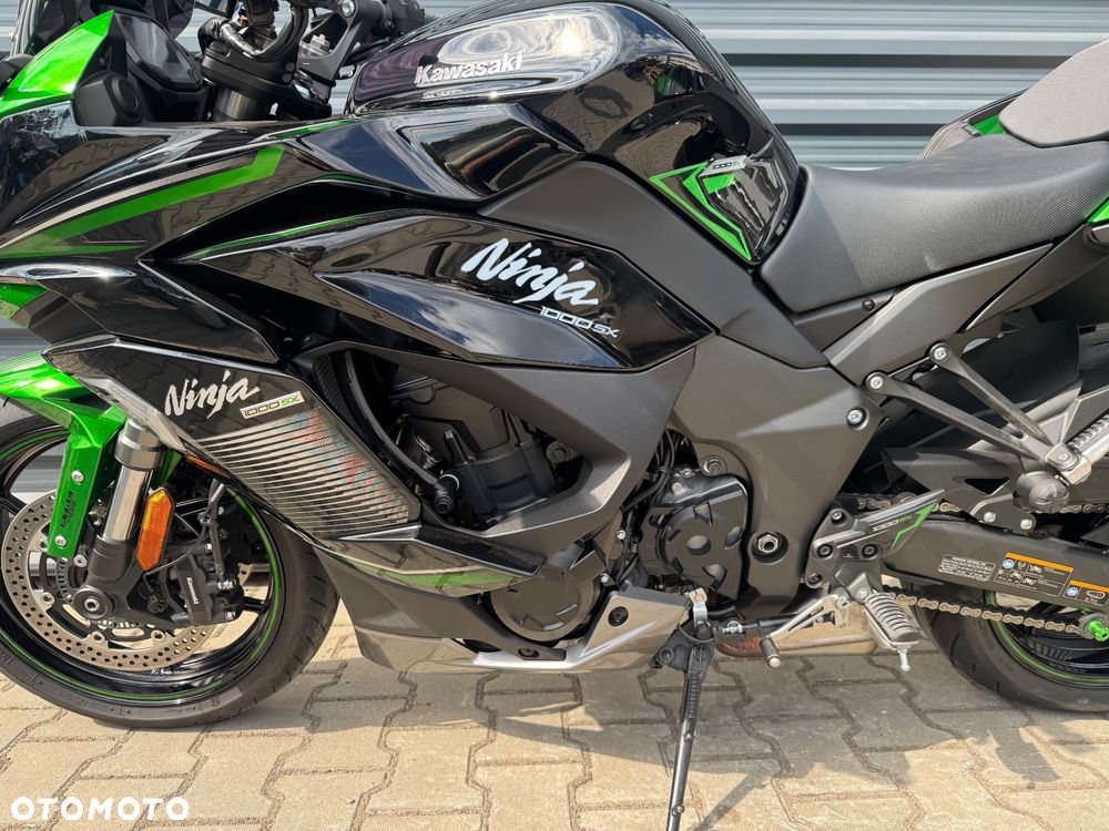 Kawasaki Ninja 1000 SX - 16