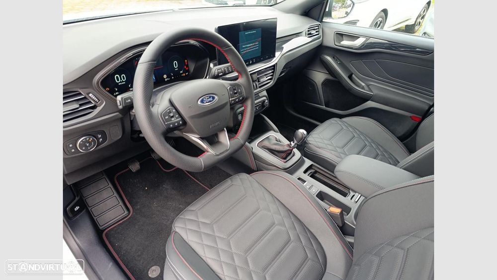 Ford Focus 1.0 EcoBoost MHEV ST-Line X - 10