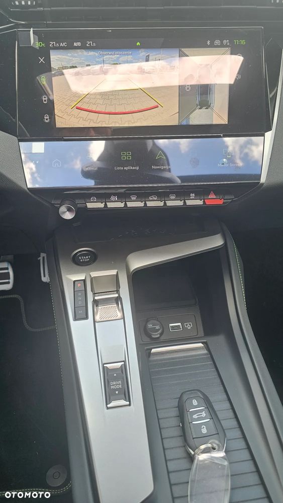 Peugeot 408 - 23