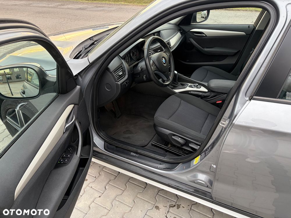BMW X1 xDrive18d - 11