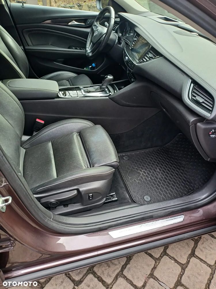 Opel Insignia 2.0 T 4x4 Innovation S&S - 10