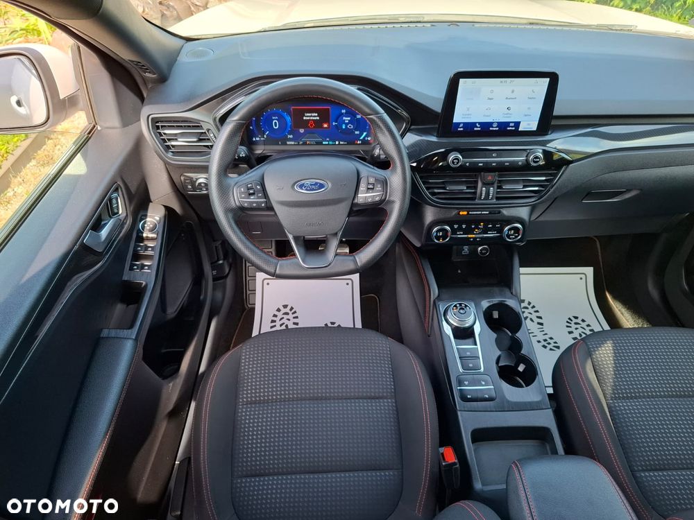 Ford Kuga 2.5P PHEV FWD ST-Line - 30