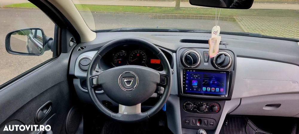 Dacia Sandero 1.2 16V 75 Laureate - 4
