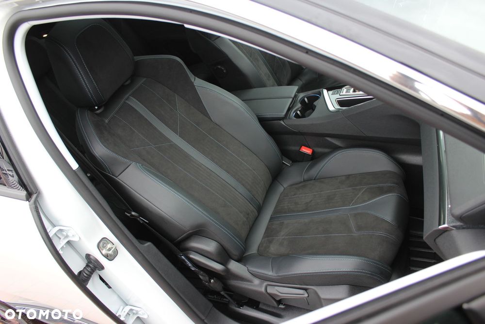 Peugeot 5008 1.2 PureTech Crossway S&S EAT8 - 17