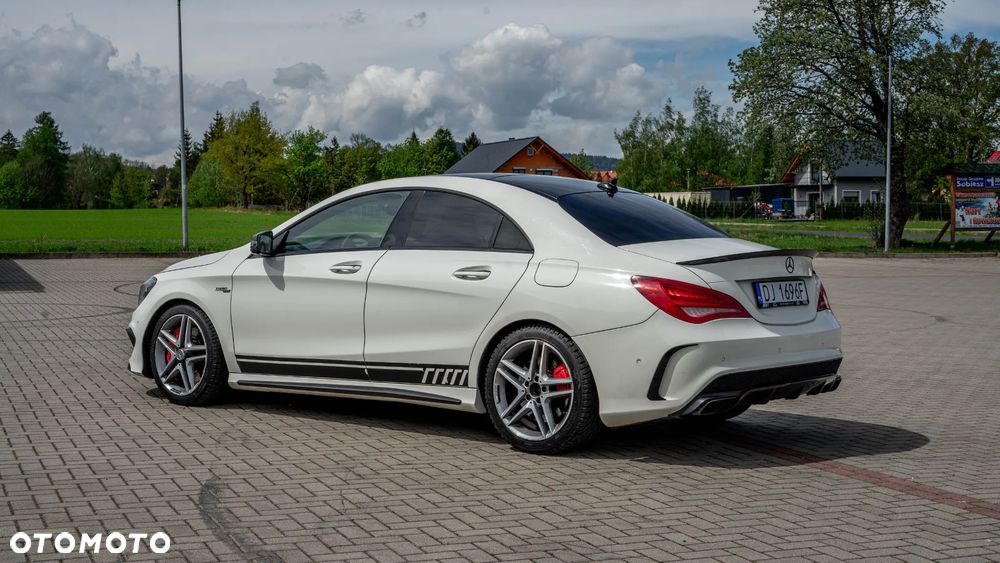 Mercedes-Benz CLA - 10