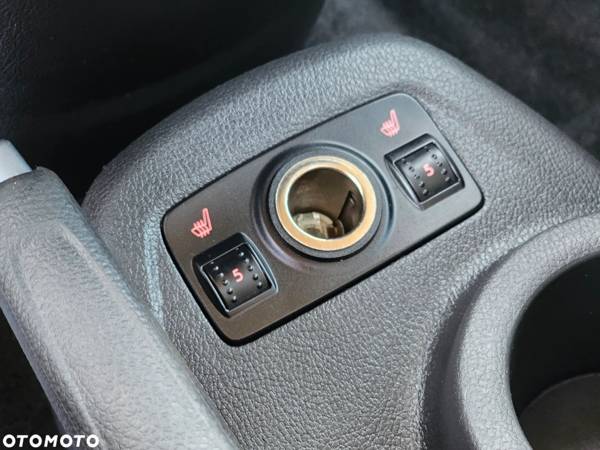 Ford Tourneo Connect Grand - 25
