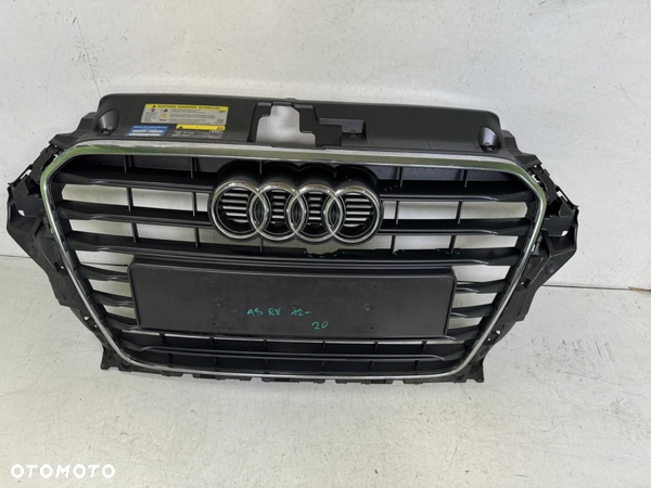 GRILL ATRAPA AUDI A3 8V 12- HB