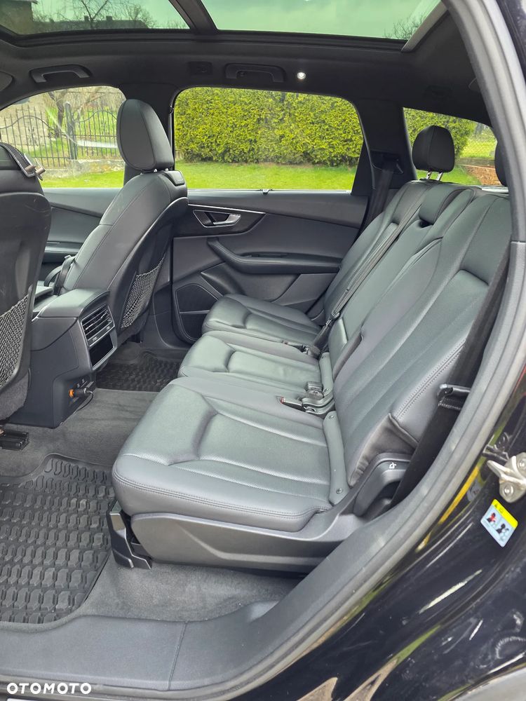 Audi Q7 55 TFSI quattro tiptronic - 32