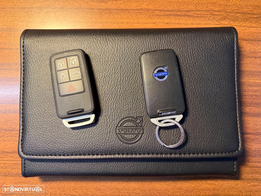 Volvo V60 2.0 D4 Momentum Eco - 48