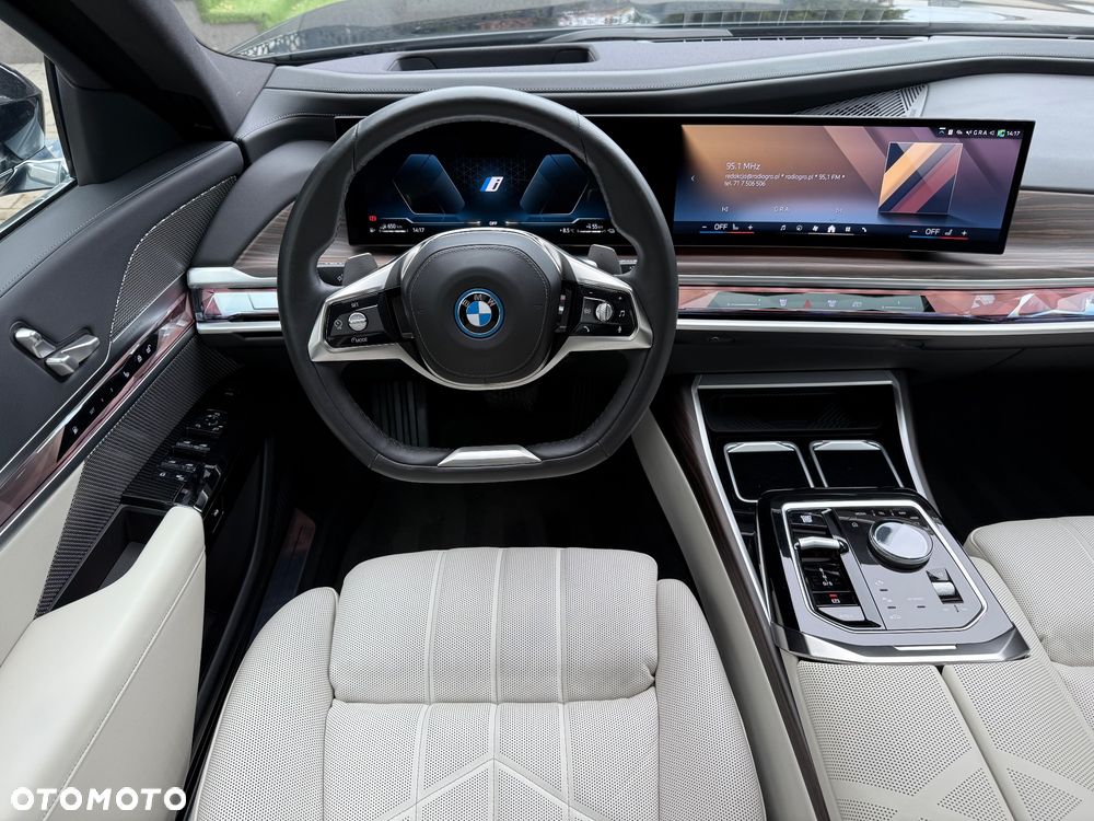 BMW Seria 7 - 14
