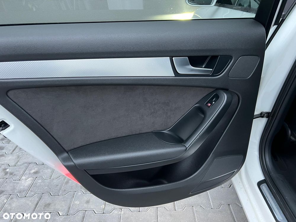 Audi A4 Avant - 27