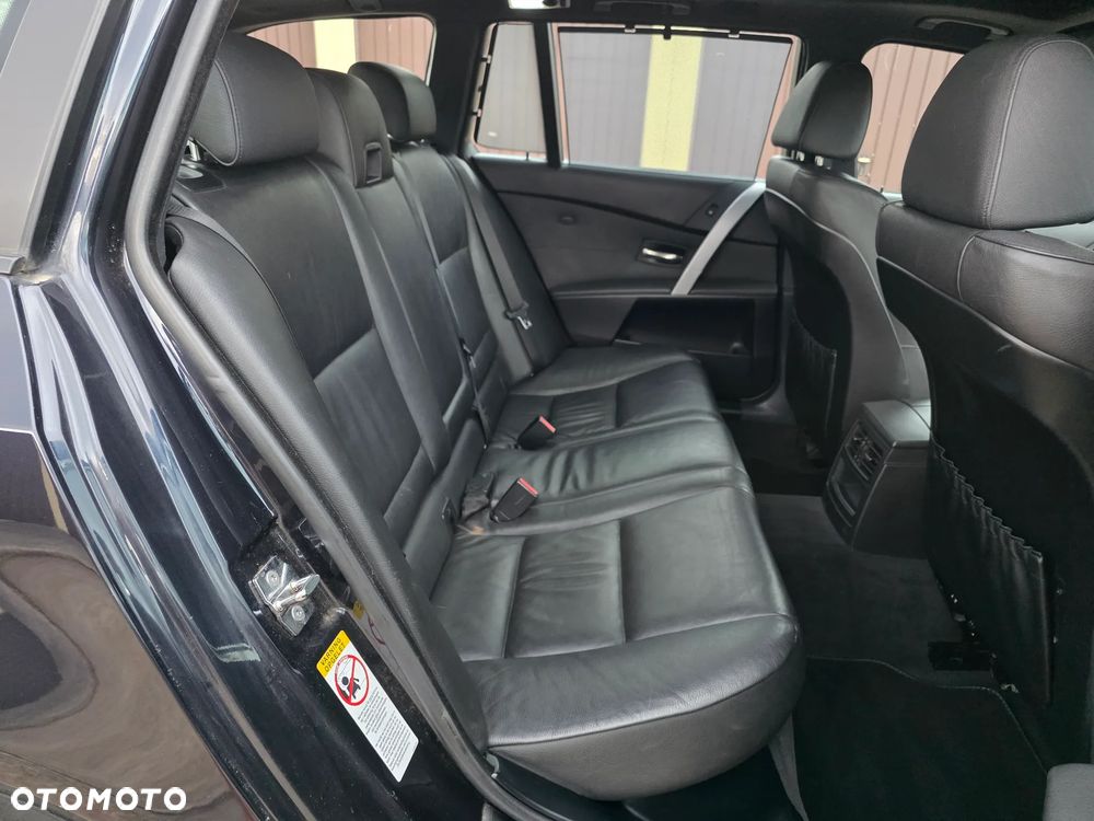 BMW Seria 5 530xi - 12