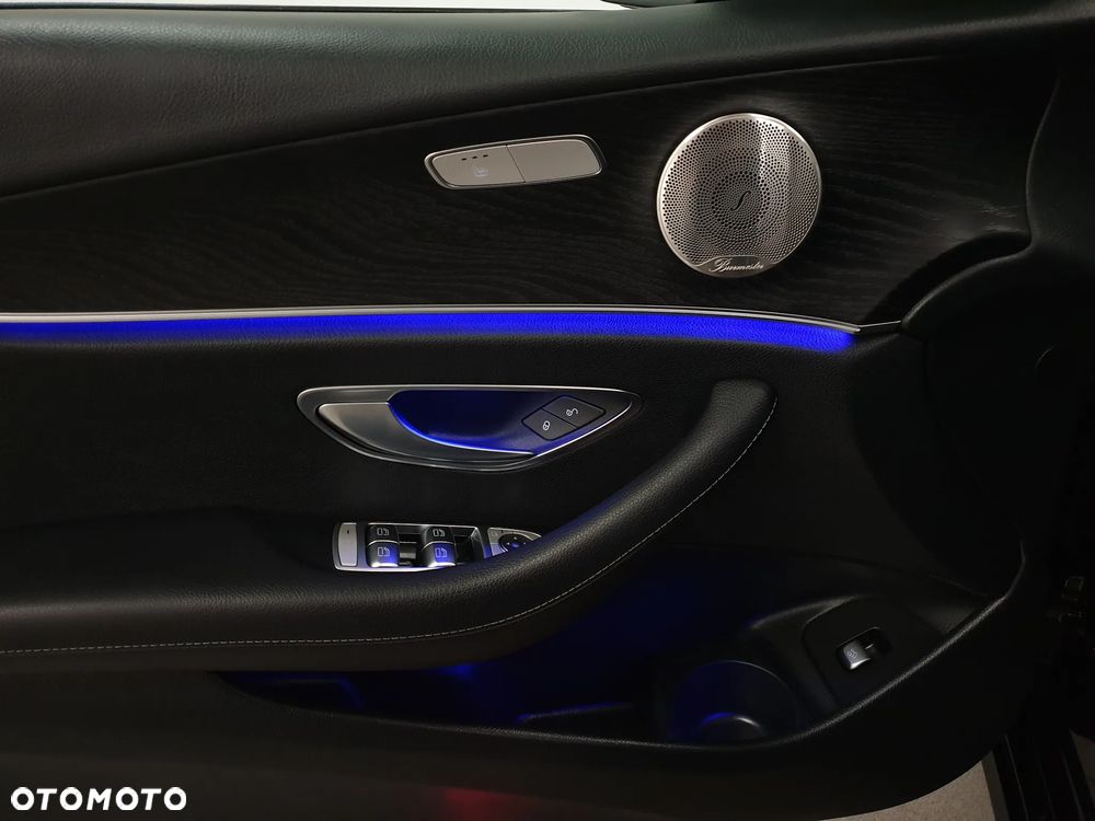 Mercedes-Benz Klasa E 300 de 4Matic 9G-TRONIC AMG Line - 7