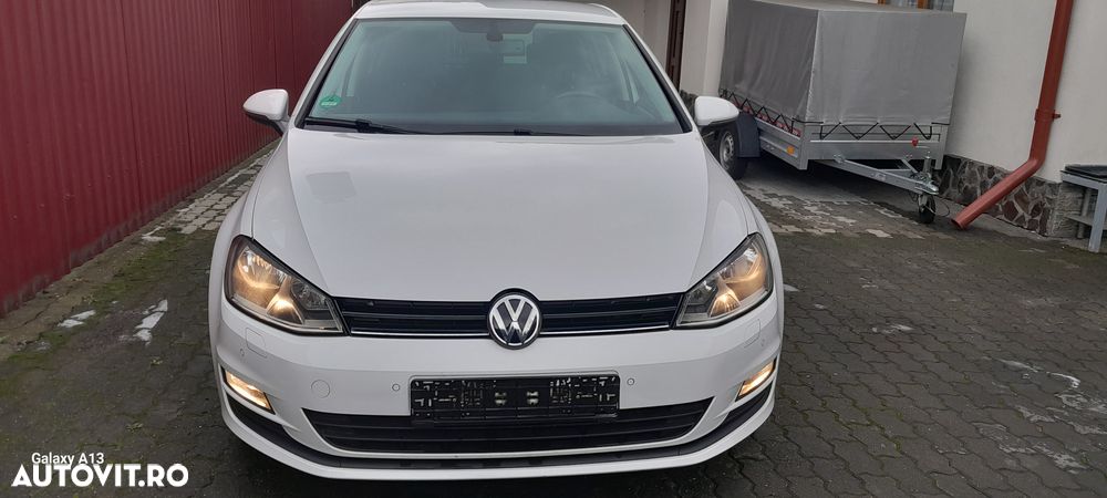 Volkswagen Golf - 23