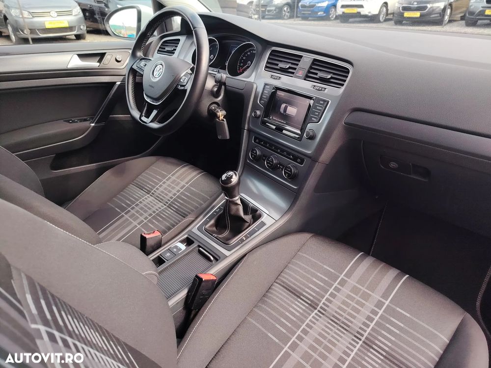 Volkswagen Golf 1.6 TDI BlueMotion Technology Lounge - 13