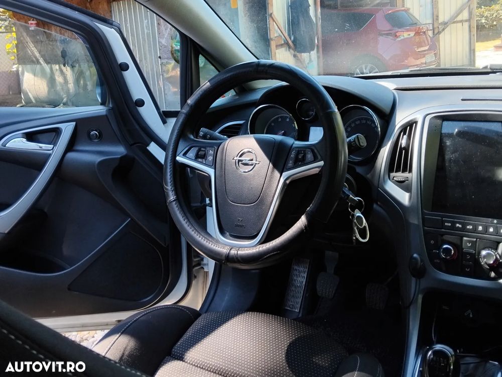 Opel Astra 1.6 CDTI DPF ecoFLEX TourerStart/Stop Edition - 4