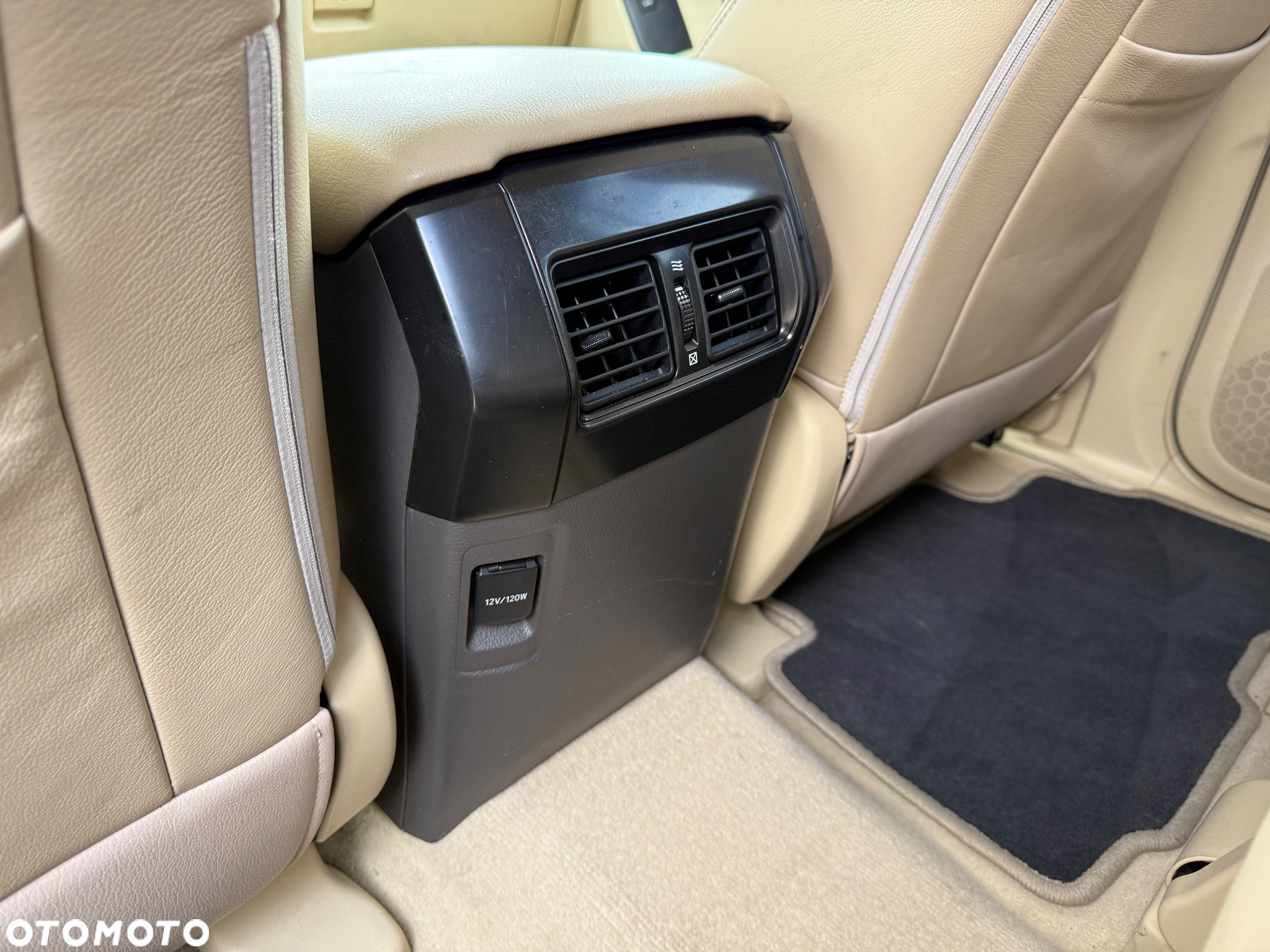 Toyota Land Cruiser - 19