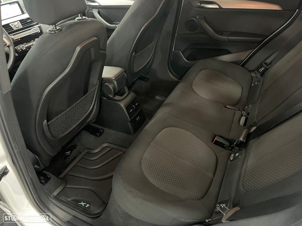 BMW X1 25 e xDrive - 4