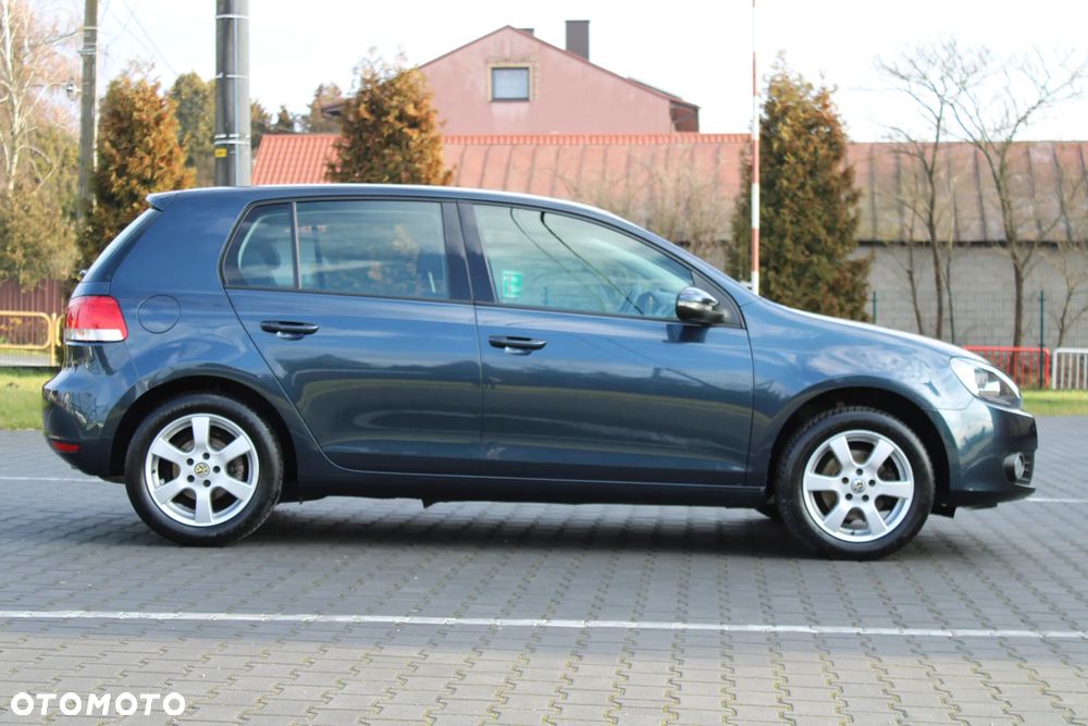 Volkswagen Golf - 11