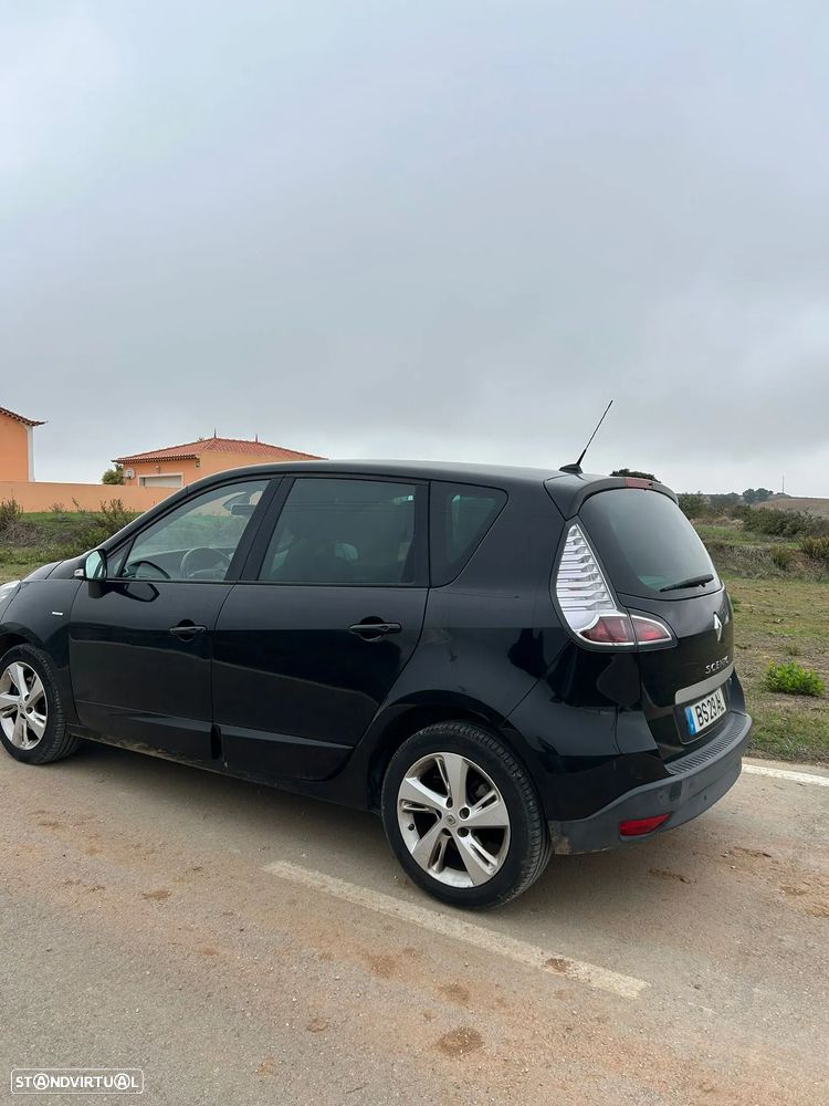 Renault Mégane Scénic - 2