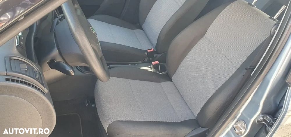 Skoda Fabia 1.2 HTP Ambiente - 5