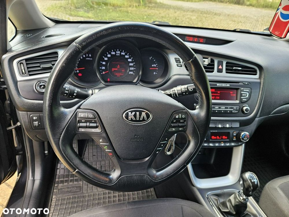 Kia Ceed - 15