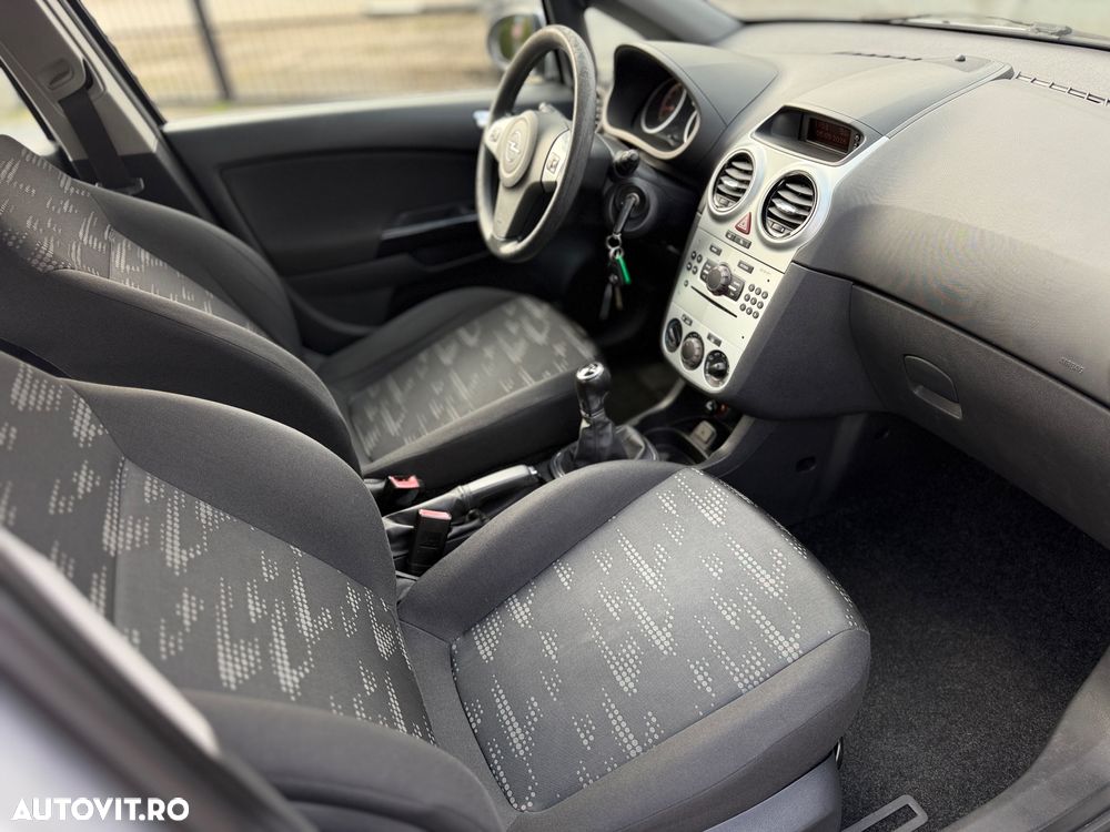 Opel Corsa 1.4 16V Innovation - 6