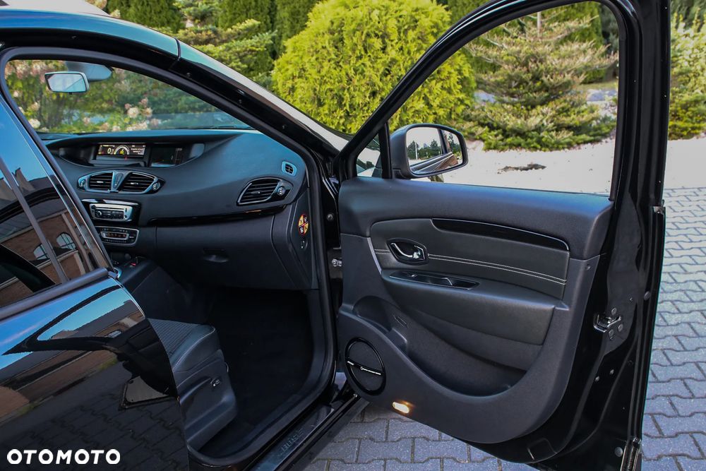 Renault Grand Scenic ENERGY TCe 115 Bose Edition - 21