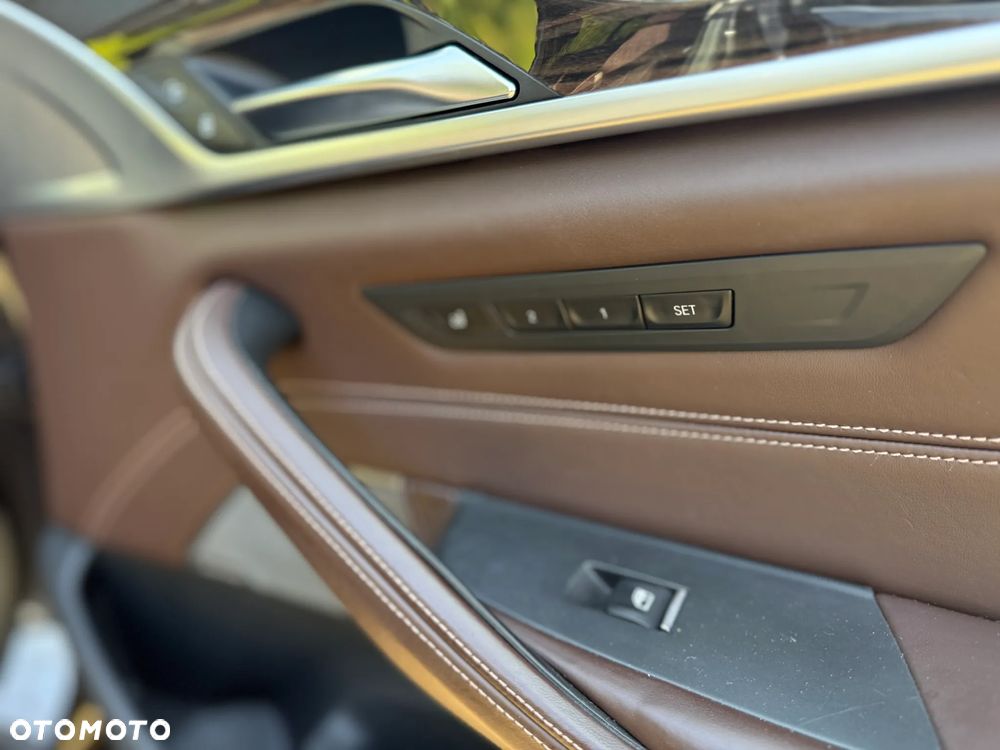 BMW Seria 5 520d Luxury Line - 7
