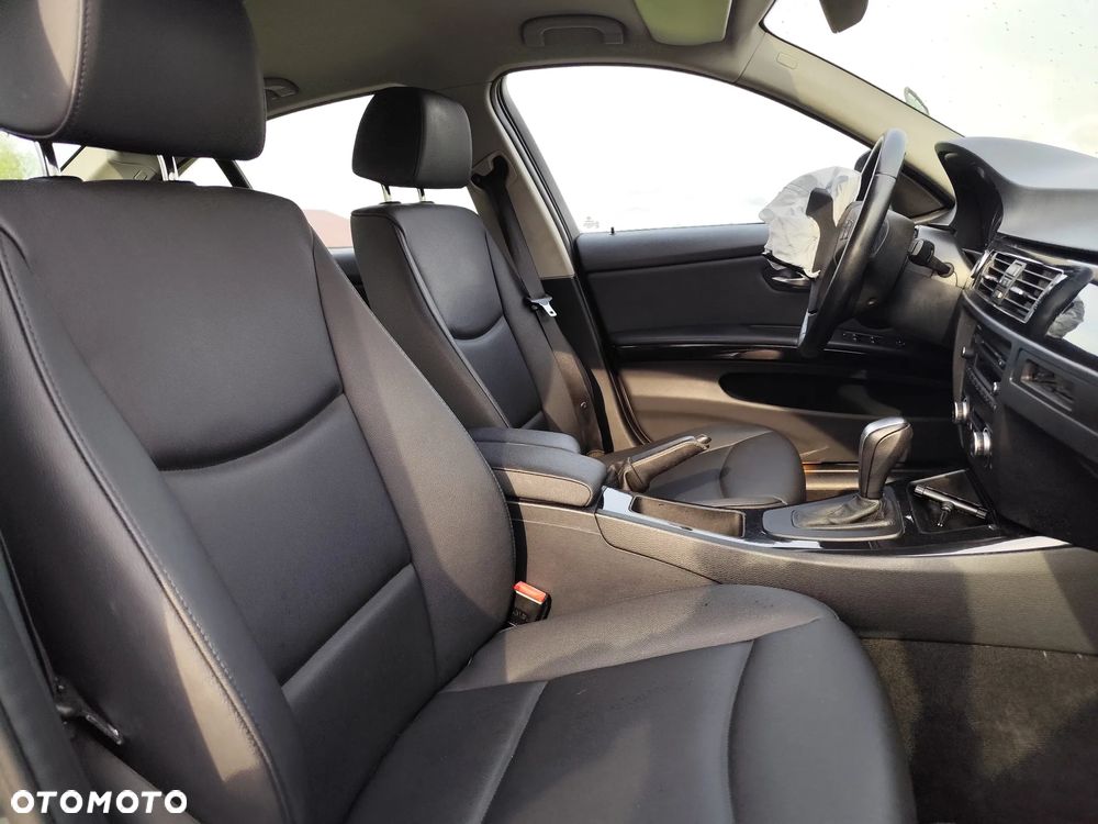BMW Seria 3 318i Edition Exclusive - 8