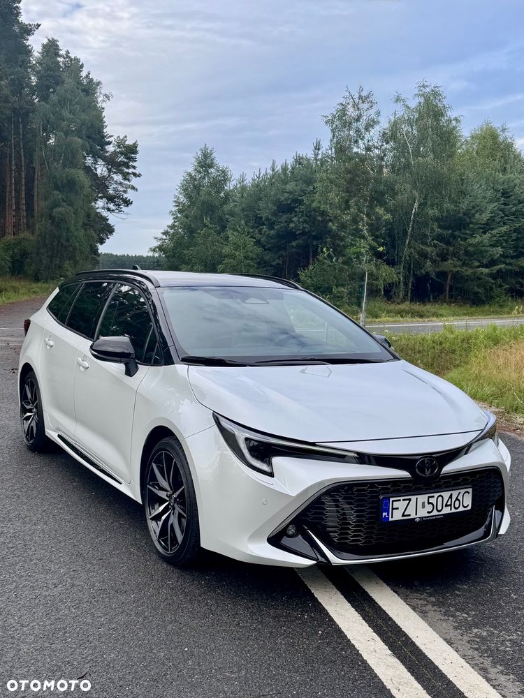 Toyota Corolla 2.0 Hybrid GR Sport Dynamic - 1
