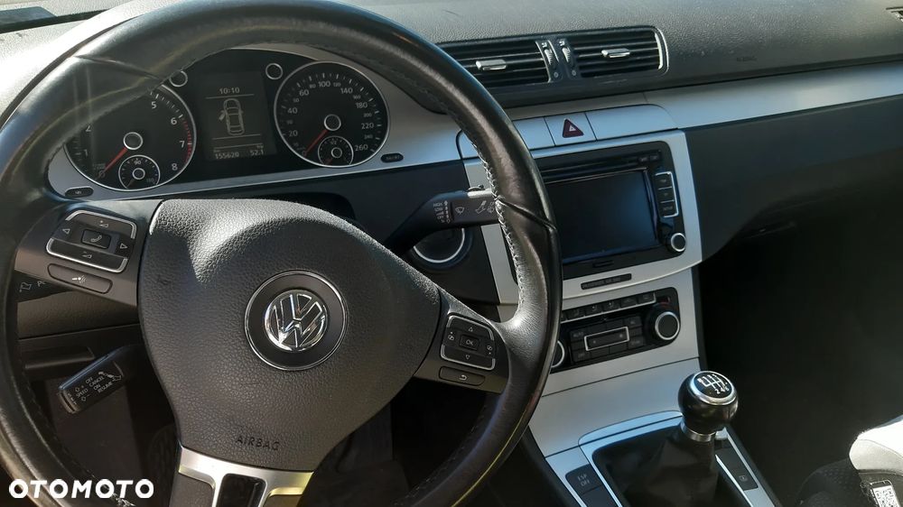 Volkswagen Passat 1.8 TSI Comfortline - 3