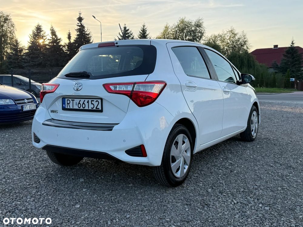 Toyota Yaris 1.5 Active - 16
