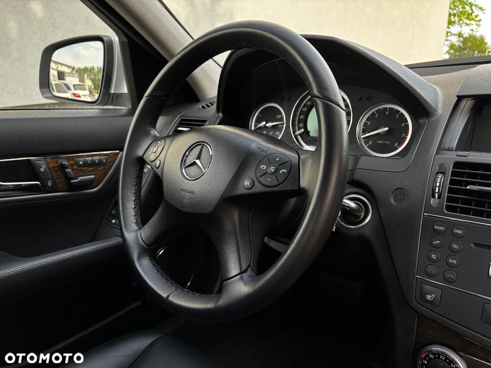 Mercedes-Benz Klasa C - 34