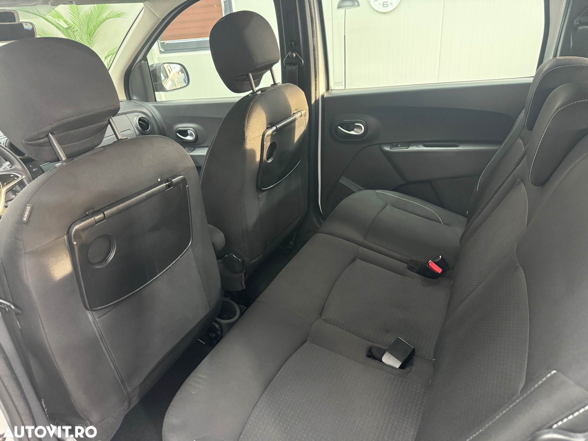 Dacia Lodgy 1.5 Blue dCi Laureate - 14