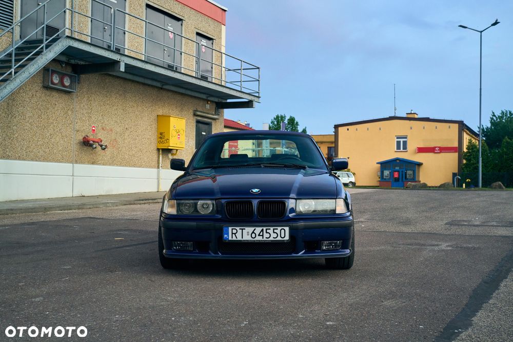 BMW Seria 3 - 16