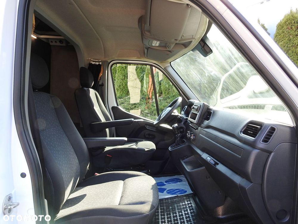 Opel MOVANO PLANDEKA 10 PALET WEBASTO TEMPOMAT KLIMATYZACJA LEDY PNEUMATYKA  165KM - 33