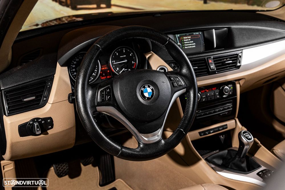 BMW X1 16 d sDrive - 12
