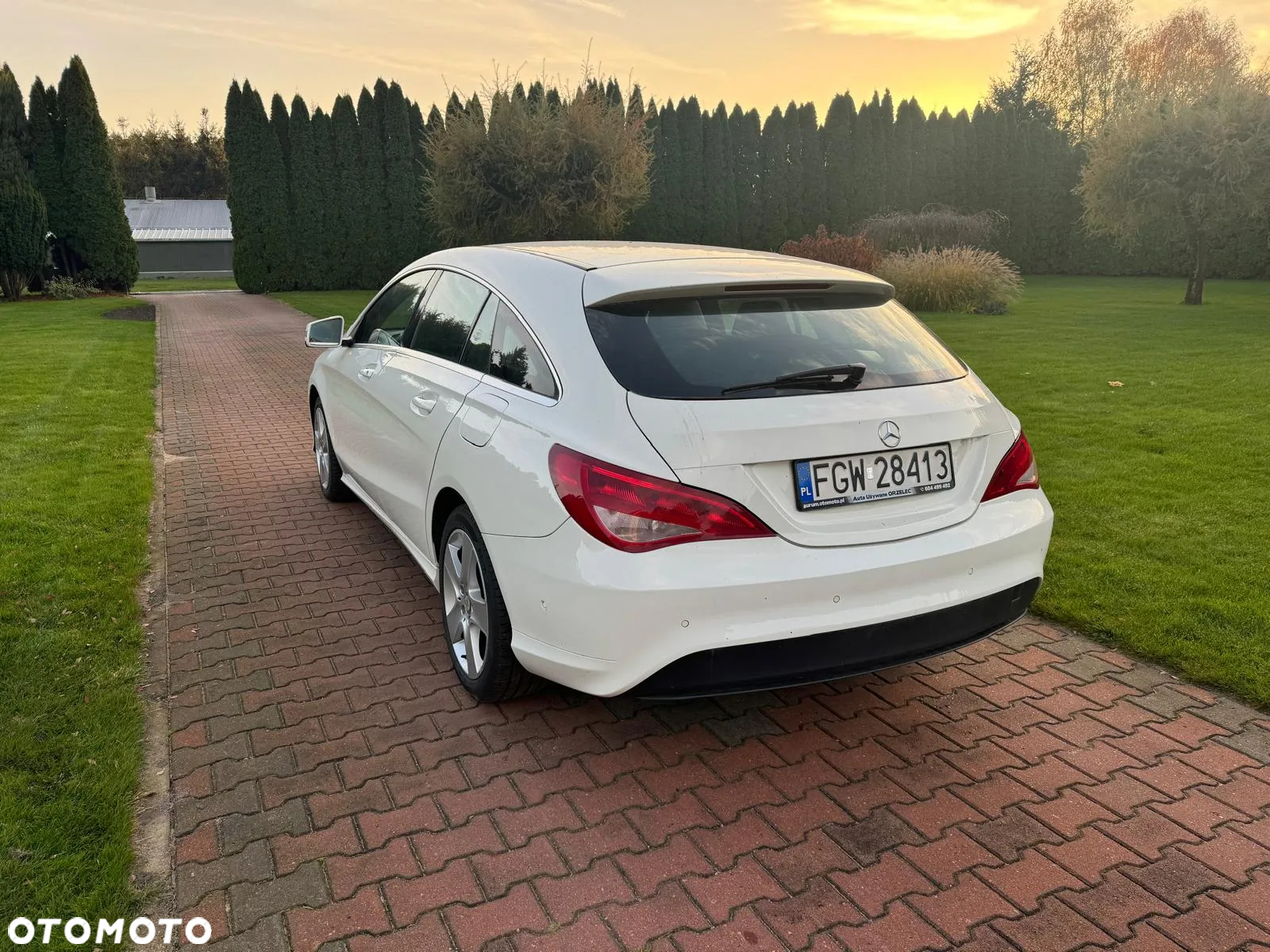 Mercedes-Benz CLA Shooting Brake 200 d 7G-DCT Urban - 14