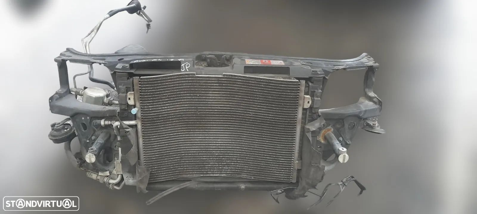 Frente em fibra com radiadores Audi A4 1.6i de 1999 - 1