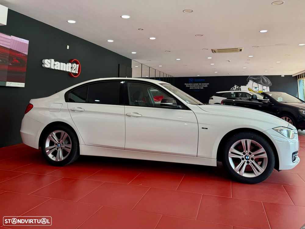 BMW 320 d Sport Line - 4