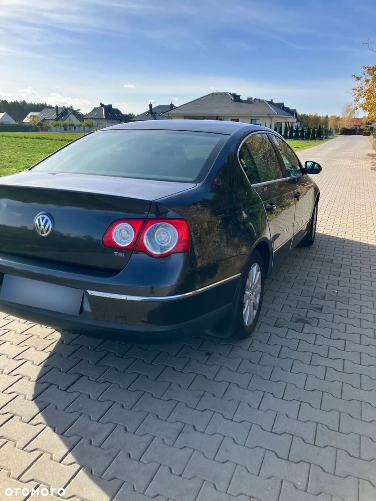 Volkswagen Passat 1.8 TSI Comfortline - 3