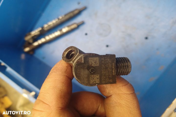 Injector motorina A6510700587 2.2 DCI MX1253 Mercedes-Benz Sprinter 2 - 2
