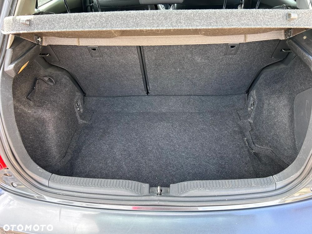 Toyota Auris 1.4 VVT-i Terra - 6